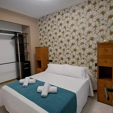 Chloe 2 * بينايدورم